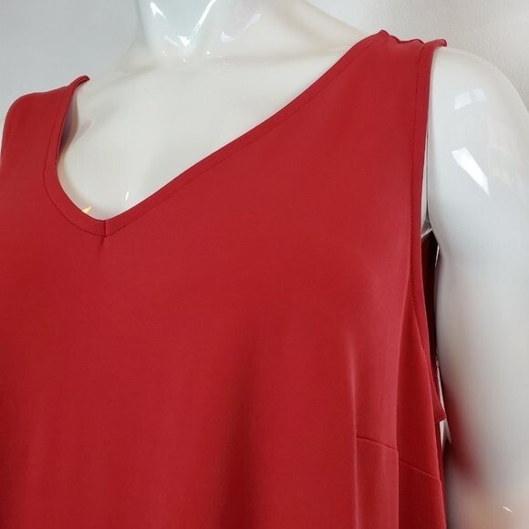 Torrid Red V-Neck Tank - Picture 6 of 8